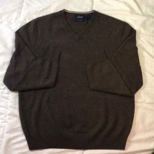 100% cashmere sweater